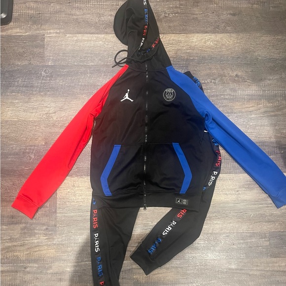 Jordan Paris jogging suit authentic